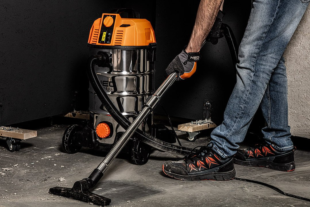 04-739 ODKURZACZ 1600W ZBIOR. 35L - obrazek 6