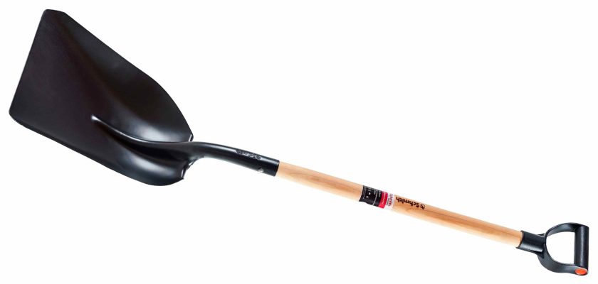 Lopata_weglowa_z_drewnianym_trzonkiem